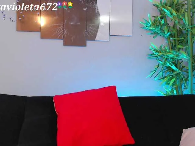 Live sex webcam photo for violet-03 #273691005