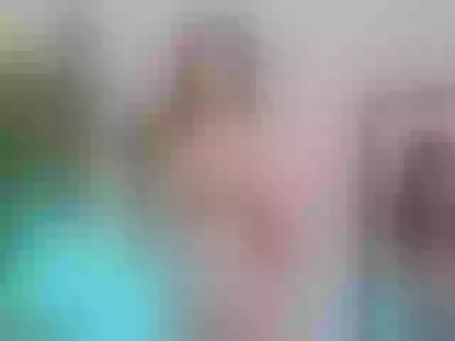 Live sex webcam photo for violet-03 #273756272