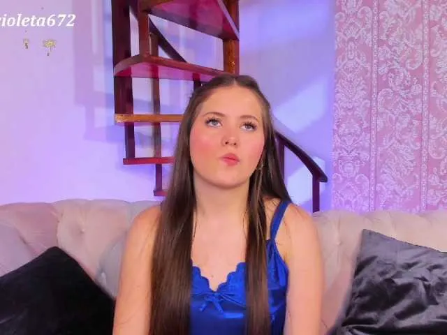 Live sex webcam photo for violet-03 #273827168