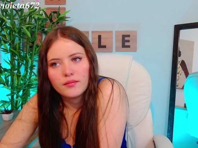 Live sex webcam photo for violet-03 #273912652