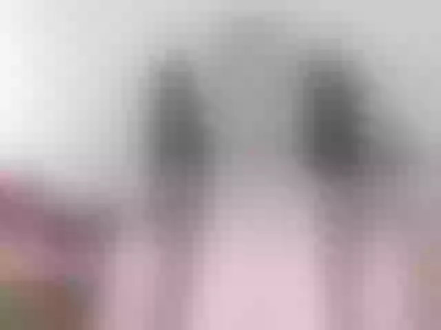Live sex webcam photo for violet51 #276506223