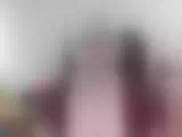 Live sex webcam photo for violet51 #278253322