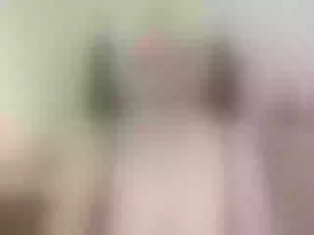 Live sex webcam photo for violet51 #290165495