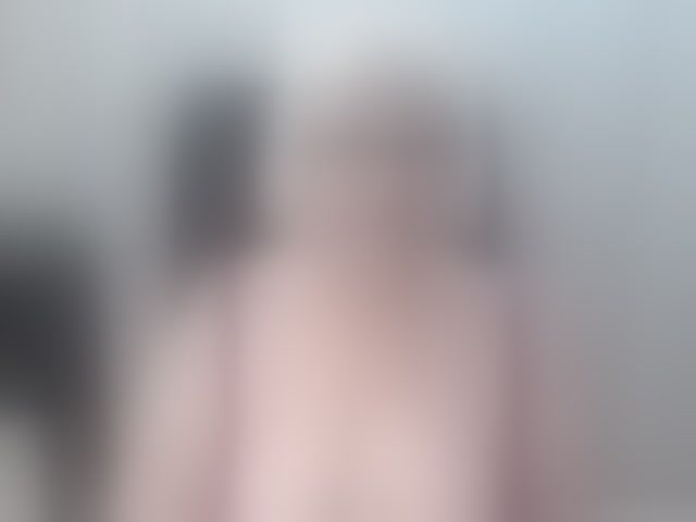 Live sex webcam photo for violet51 #294205707