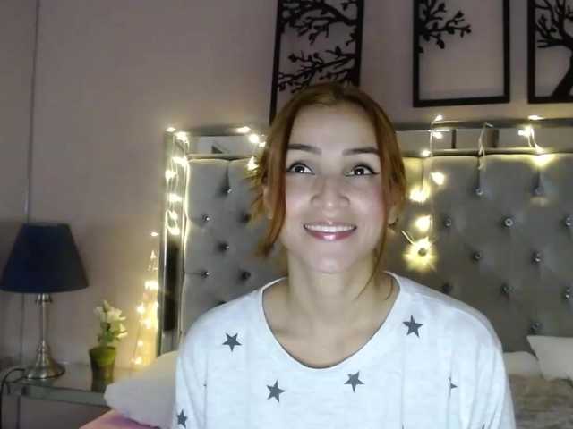 Live sex webcam photo for violeta-lush1 #275445774