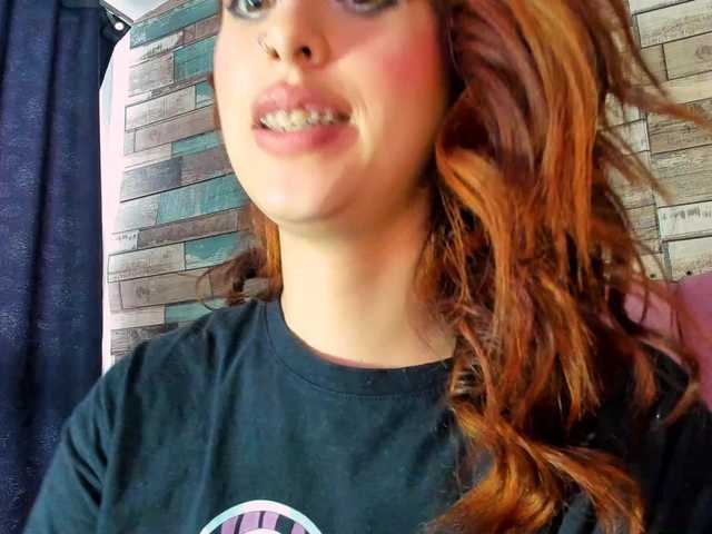 Live sex webcam photo for violeta-meyer #277496938