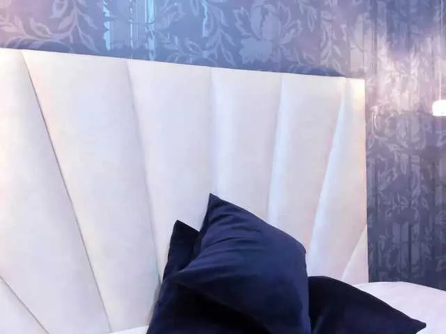 Live sex webcam photo for violeta-perez #276180449