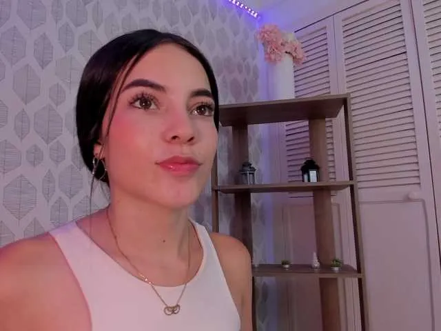 Live sex webcam photo for violeta-perez #276560496