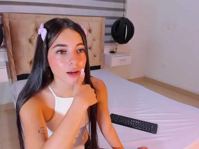 Live sex webcam photo for violeta-perez #276677535