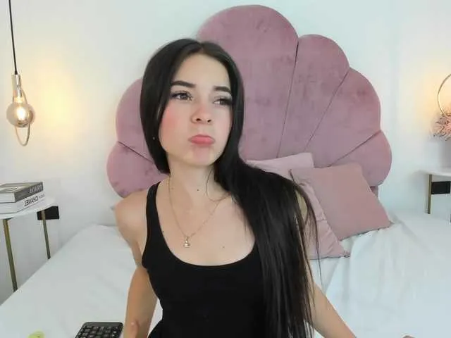 Live sex webcam photo for violeta-perez #277117716
