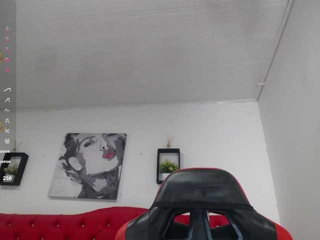 Live sex webcam photo for violeta-thequeen #291249088