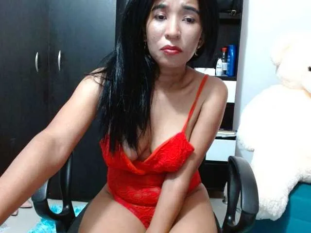 Live sex webcam photo for violetasley #275570376