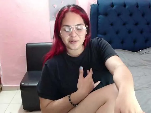 Live sex webcam photo for violetaxhot #272183258