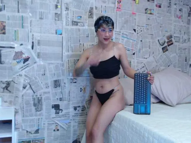 Live sex webcam photo for violetgiles #273994356