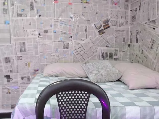 Live sex webcam photo for violetgiles #274137126