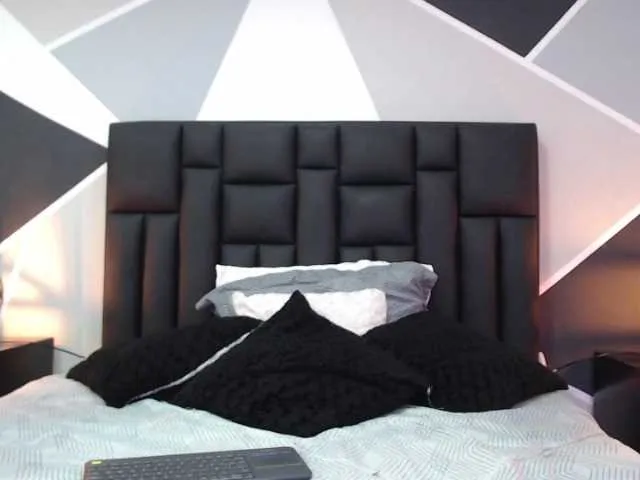 Live sex webcam photo for violetgiles #274374361