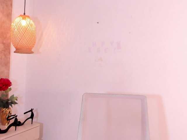 Live sex webcam photo for violethilton #290665831