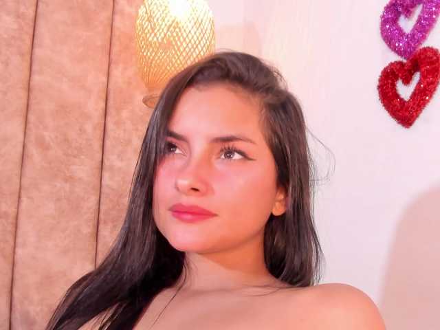Live sex webcam photo for violethilton #290810217