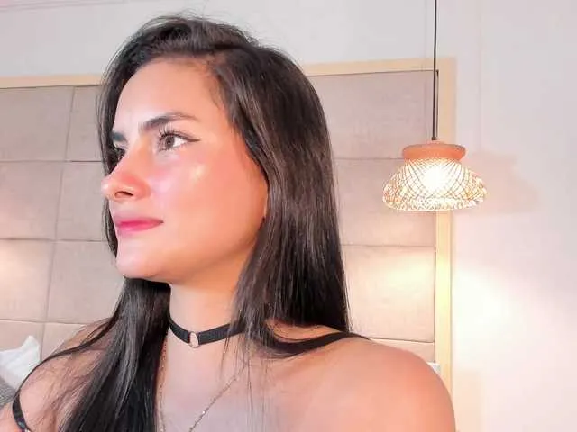 Live sex webcam photo for violethilton #291211646