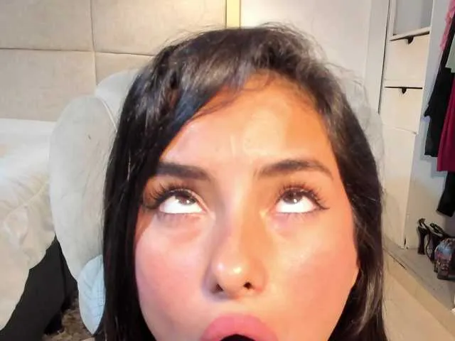 Live sex webcam photo for violethilton #291953652