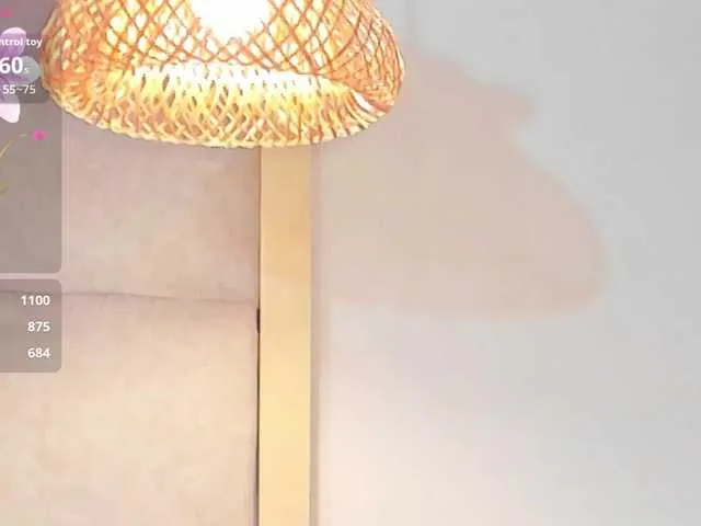 Live sex webcam photo for violethilton #292132413