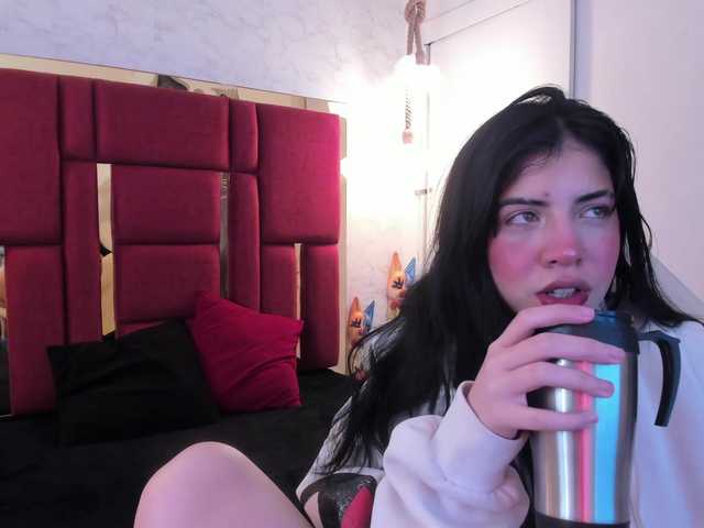 Live sex webcam photo for violetsmith #291152407