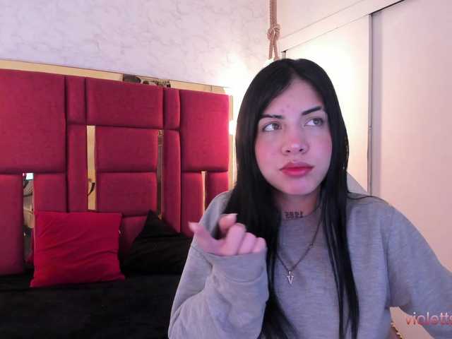 Live sex webcam photo for violetsmith #291205728