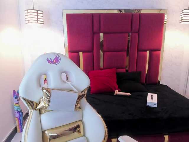 Live sex webcam photo for violetsmith #291615354