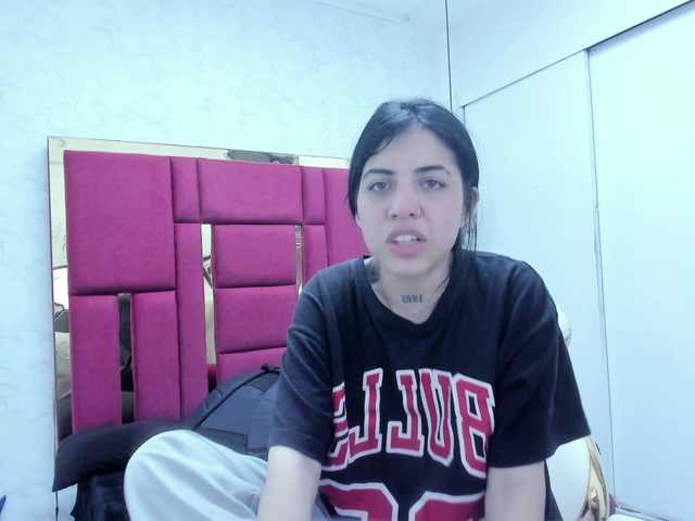 Live sex webcam photo for violetsmith #291649870