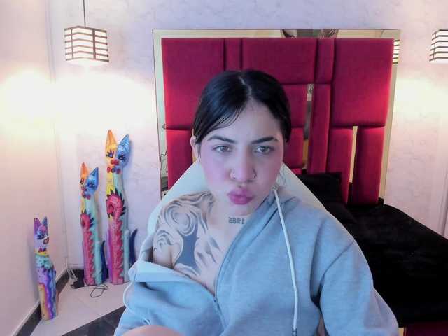 Live sex webcam photo for violetsmith #291662582