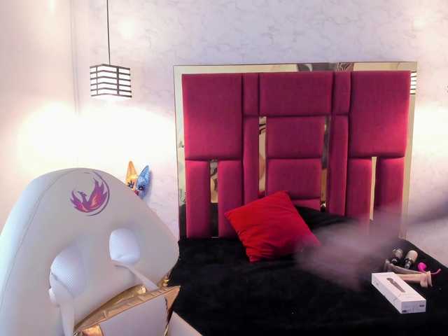 Live sex webcam photo for violetsmith #291669336