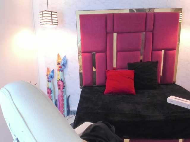 Live sex webcam photo for violetsmith #291732623