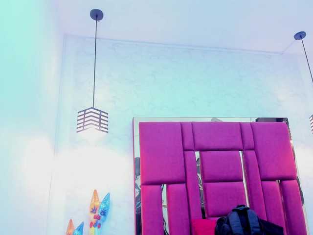 Live sex webcam photo for violetsmith #291753034