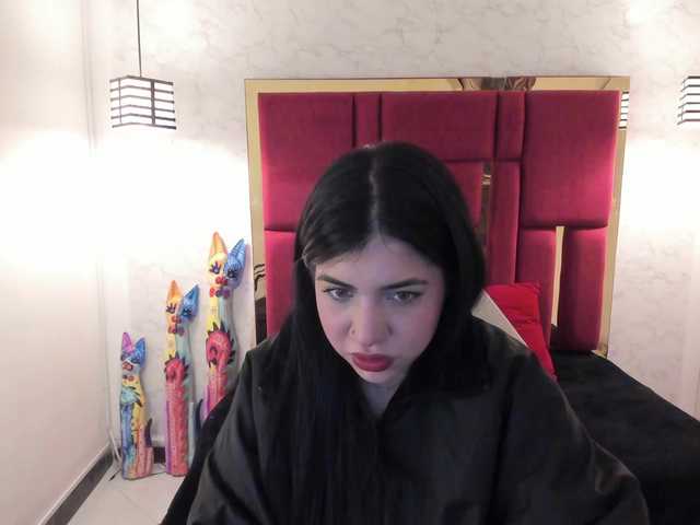 Live sex webcam photo for violetsmith #291885434