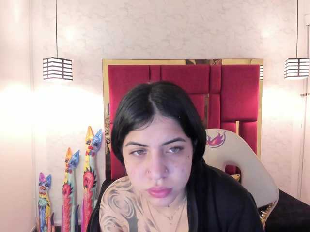 Live sex webcam photo for violetsmith #291986668