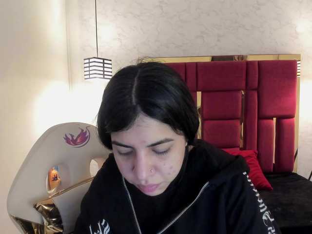 Live sex webcam photo for violetsmith #292101875