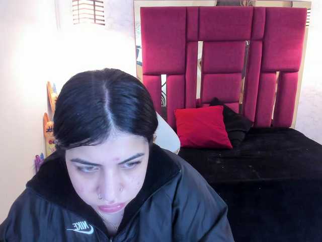 Live sex webcam photo for violetsmith #292135165