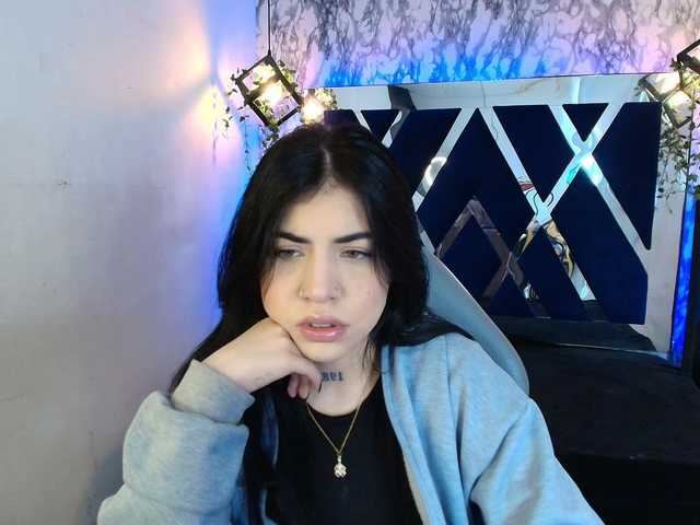 Live sex webcam photo for violetsmith #292282590