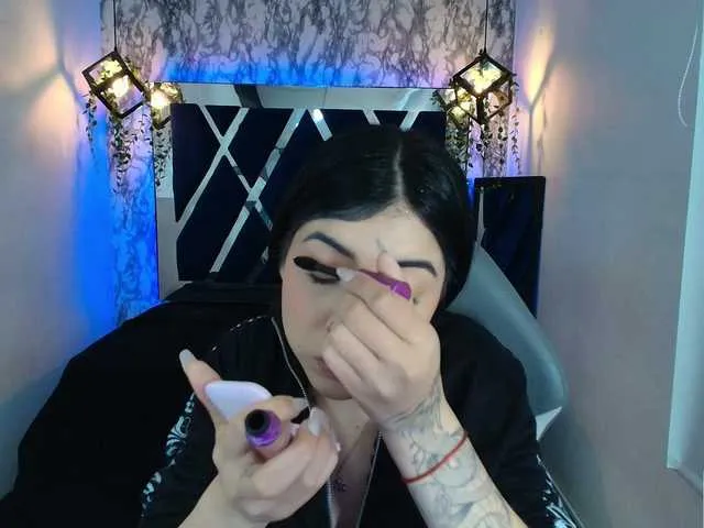 Live sex webcam photo for violetsmith #292340565