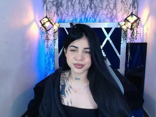 Live sex webcam photo for violetsmith #292361176