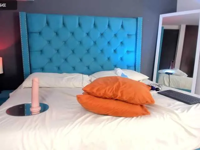 Live sex webcam photo for violett-jonne #276330098