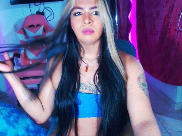 Live sex webcam photo for violett774 #291973194