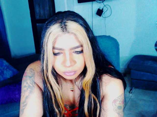 Live sex webcam photo for violett774 #292126766