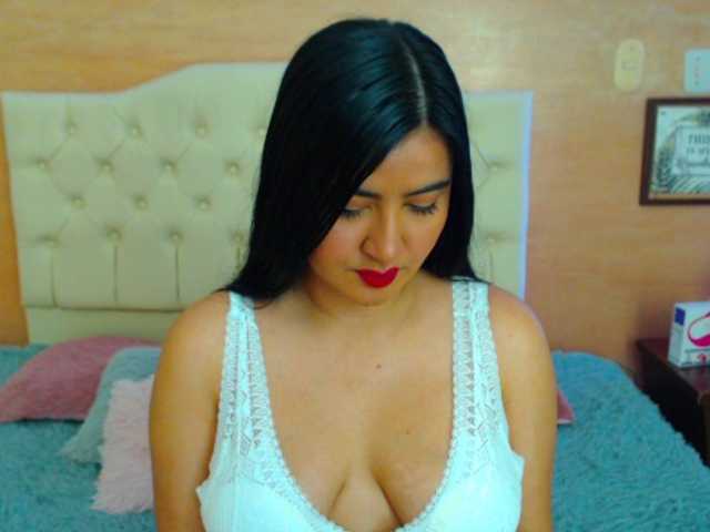 Live sex webcam photo for violetta-kim #274527918