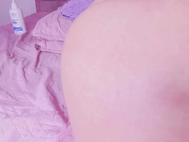 Live sex webcam photo for violetta-london #292362961