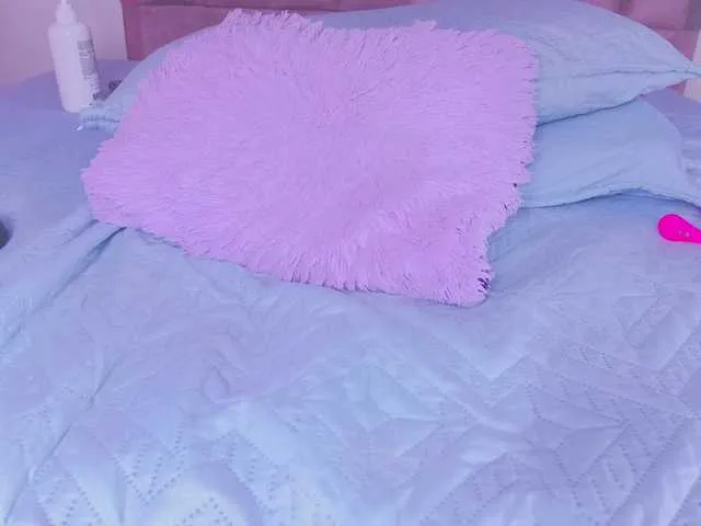 Live sex webcam photo for violetta-london #292370955