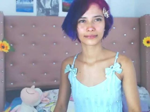 Live sex webcam photo for violettabois #276545087