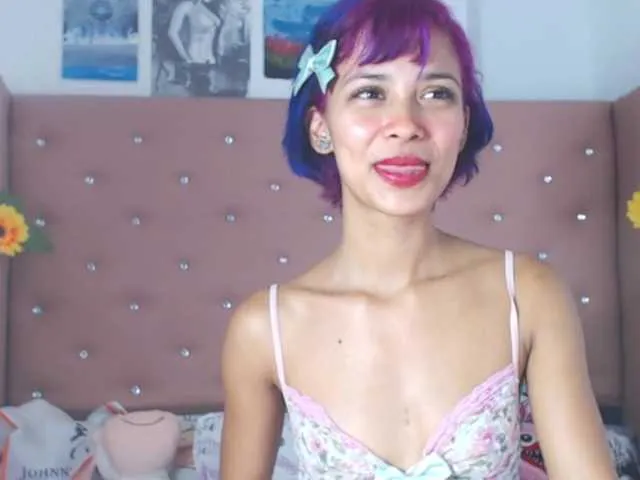 Live sex webcam photo for violettabois #276573030