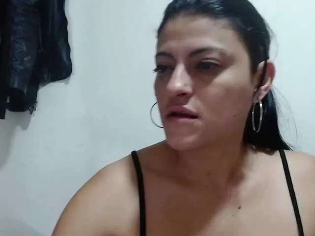 Live sex webcam photo for violettadante #272533007