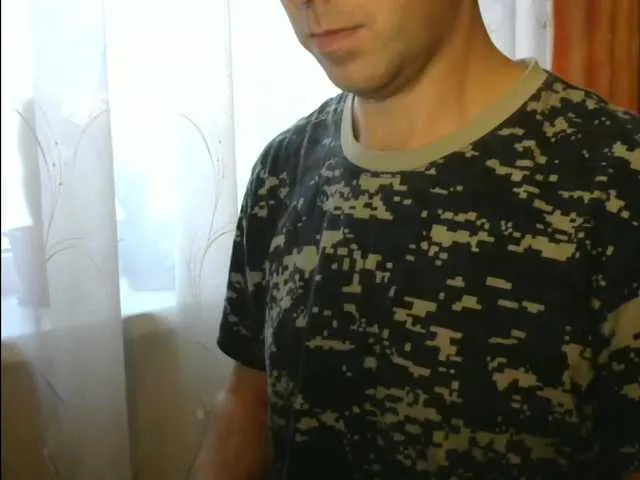 Live sex webcam photo for virginone #275943356